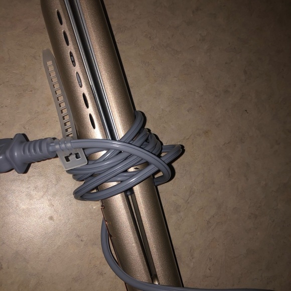 Conair blow dryer and straightener - Picture 3 of 3